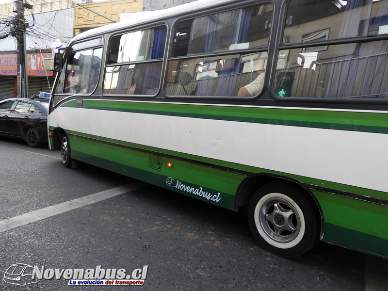 Neobus Thunder + / Mercedes-Benz LO-915 / Línea 8 Temuco