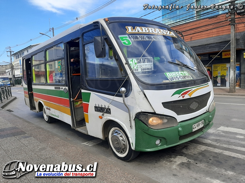 Carrocerías TMG Bicentenario / Mercedes-Benz LO-812 / Línea 5 Temuco