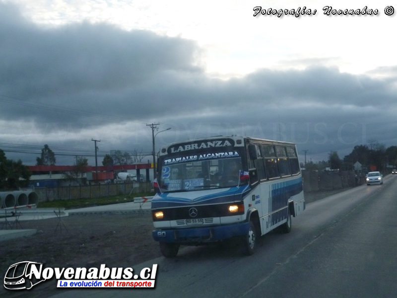 Carrocerias LR Bus / Mercedes-Benz LO-812 / Línea 2 Temuco