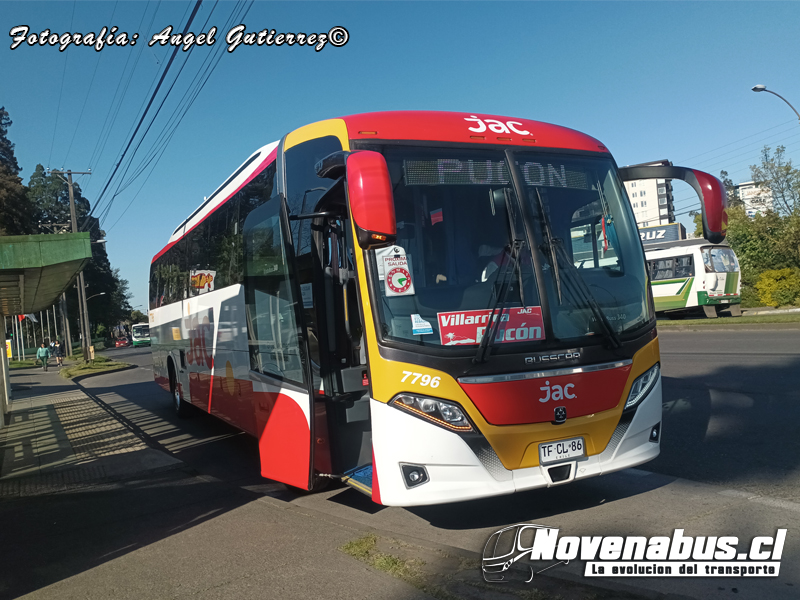 Busscar Vissta Buss 340 / Mercedes Benz O-500RS / Buses JAC