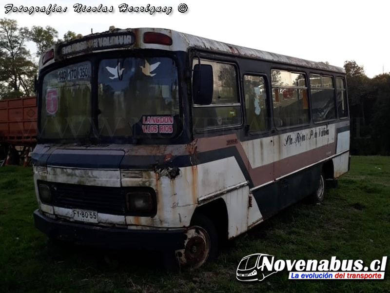 Caricar / Mercedes-Benz 608-D / Línea 6 Temuco