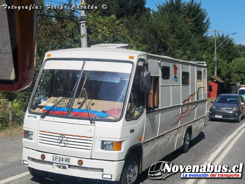 Caio Carolina IV / Mercedes-Benz LO-812 / Motorhome